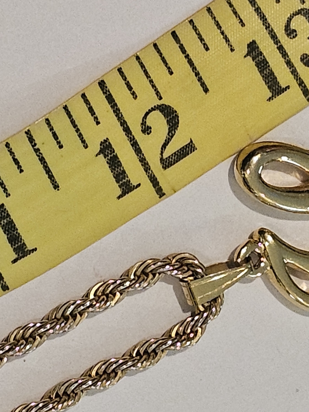 Gold Initial 'H' Rope Chain Necklace - Picture 8 of 9